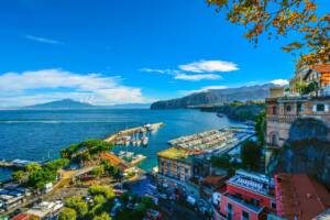 Rent yachtfrom Rome to Sorrento